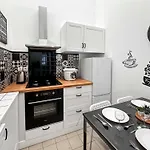 Hébergement de vacances Geek Et Chic à *